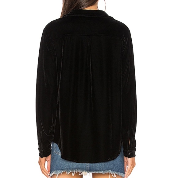 L'ACADEMIE CLASSIC BLOUSE IN BLACK VELVET REVOLVE - Picture 4 of 5